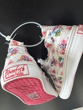 Blowfish Malibu Kids Floral High-Top Sneakers - Pink & White